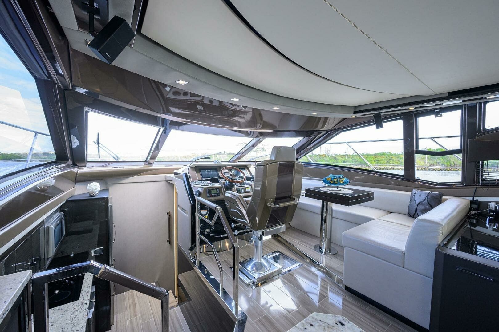 Marquis 66 ANDIAMO - Lower Helm