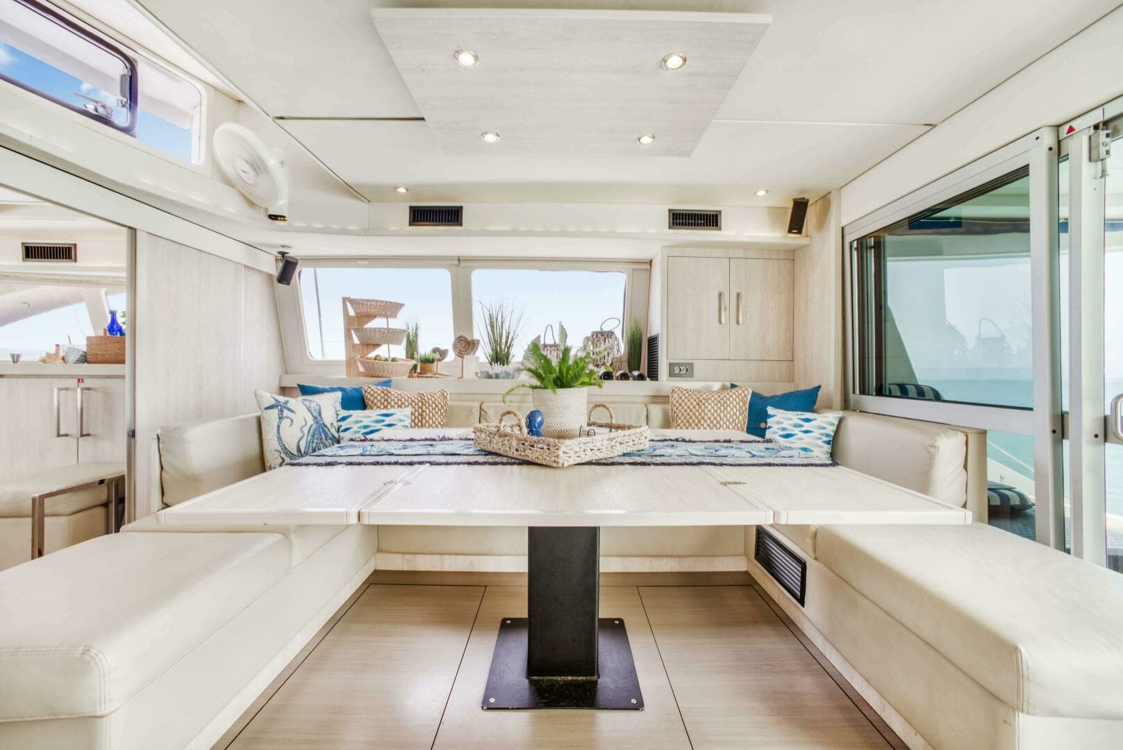 2016 Leopard 58 Catamaran