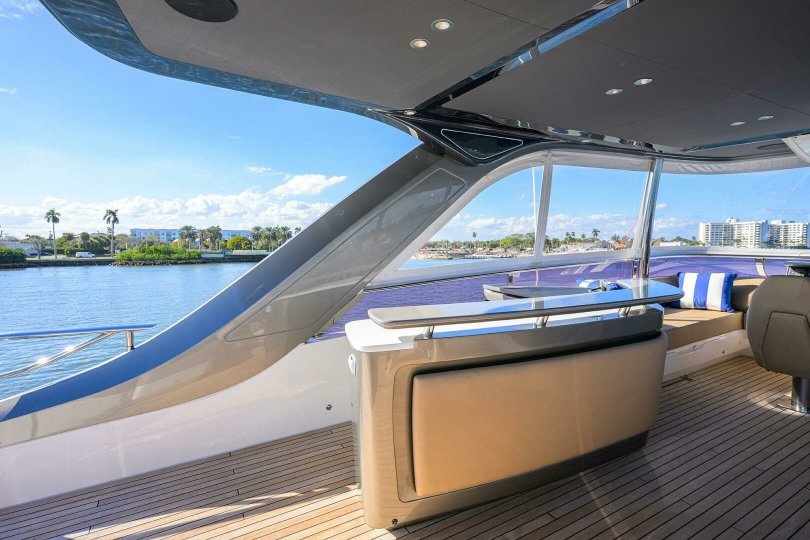 Princess Y78 - Janie II - Bridge Deck