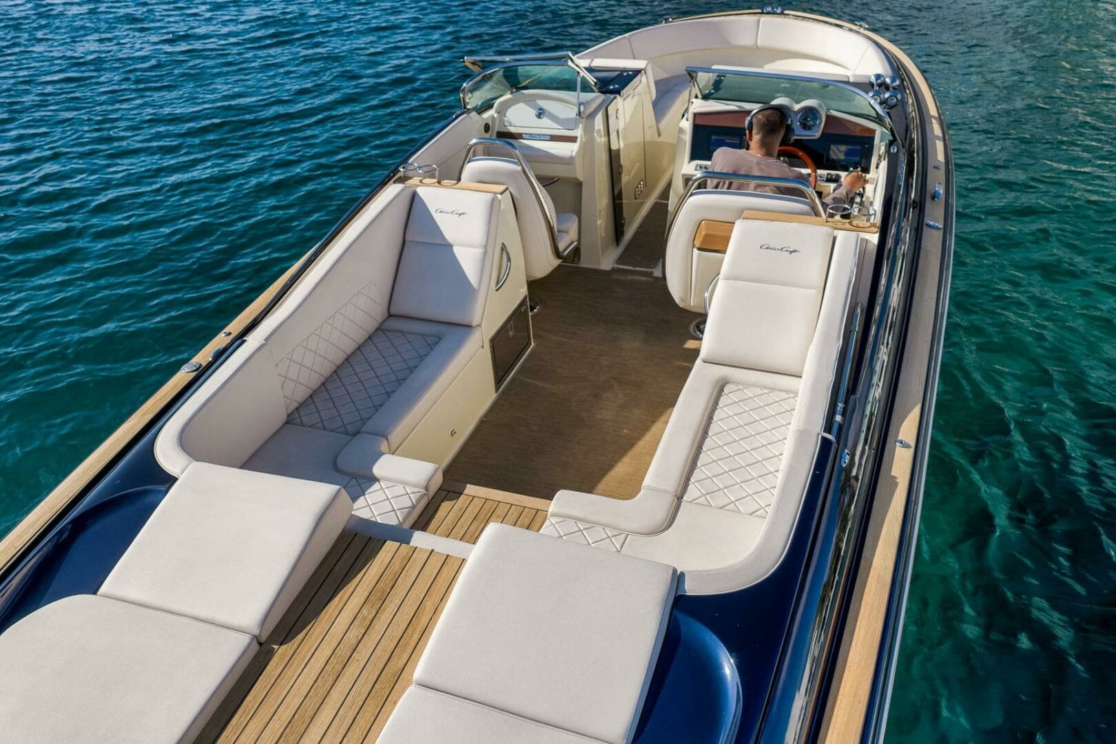 Chris-Craft 34 - 2LW - Deck Seating