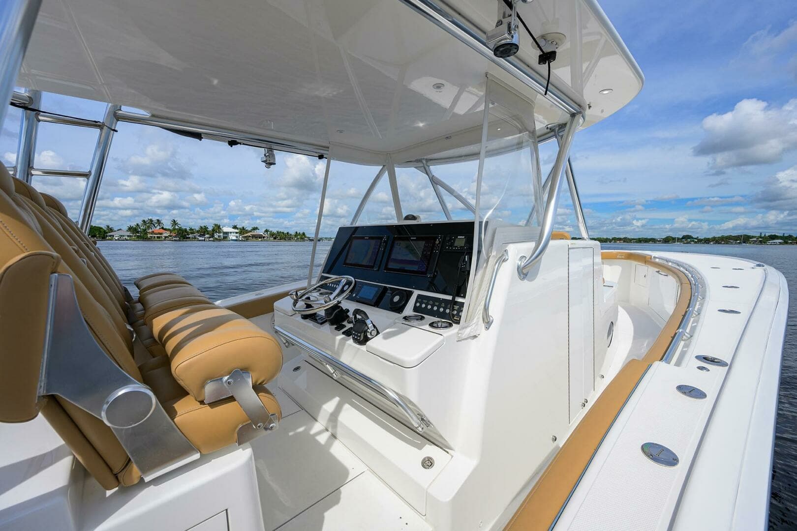 2018 Buddy Davis 42 Center Console - Console Electronics