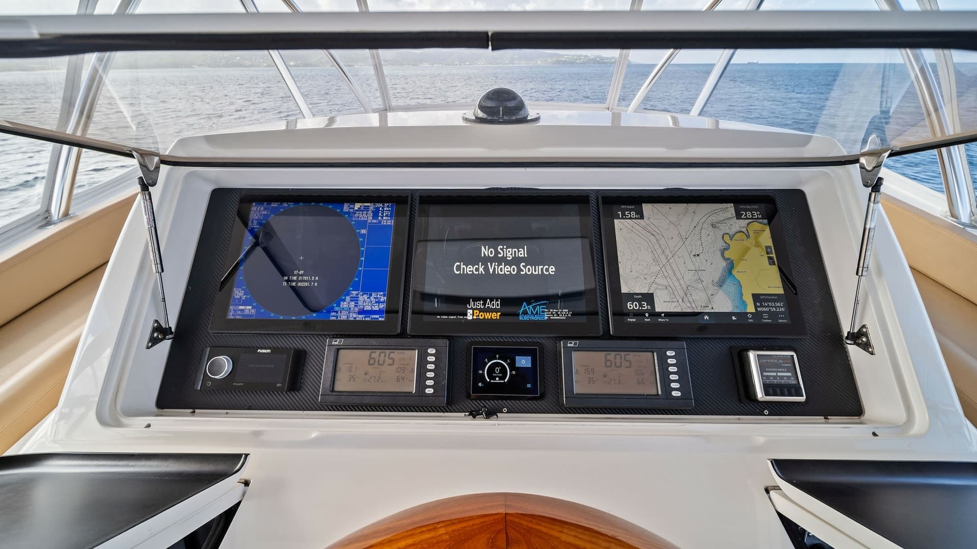 Flybridge Helm Station
