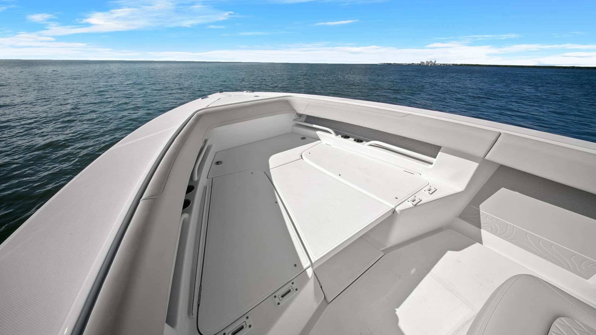 Spacious Bow Seating Area