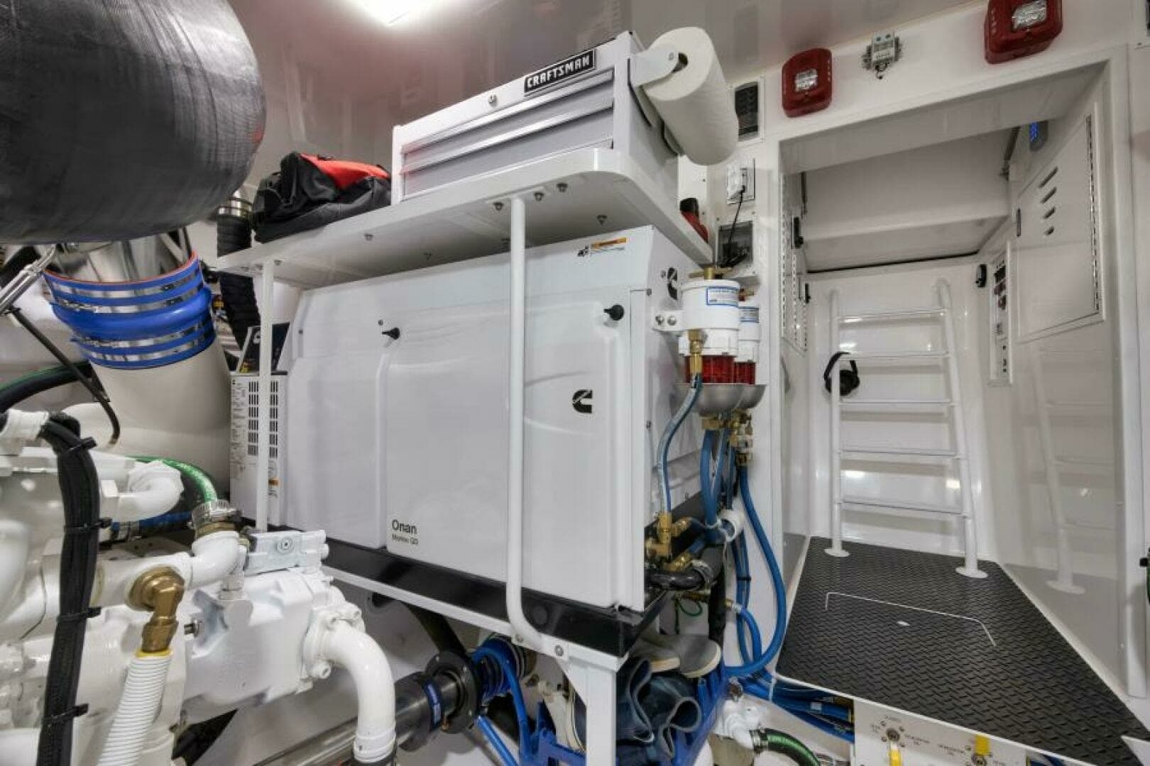 2024 Viking 68 Convertible- GYS TRADE- Generator