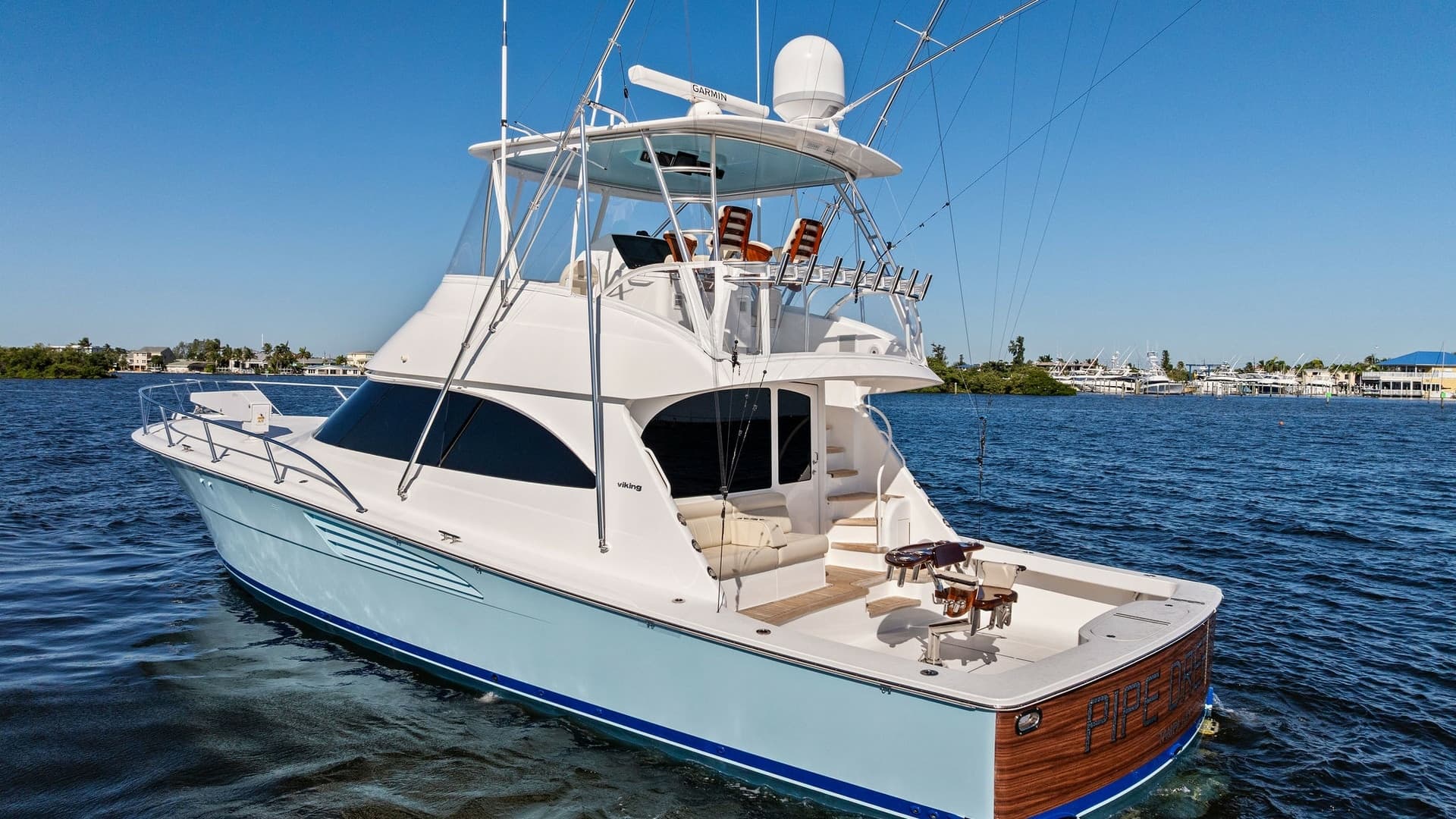 Aft Deck and Flybridge View