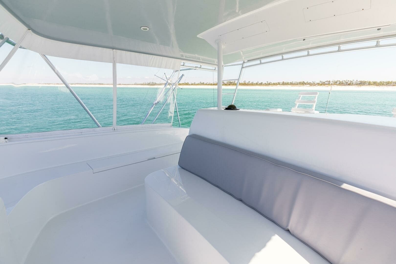1998 Miller Marine 60' Convertible CAT'N'AROUND-Helm Seat