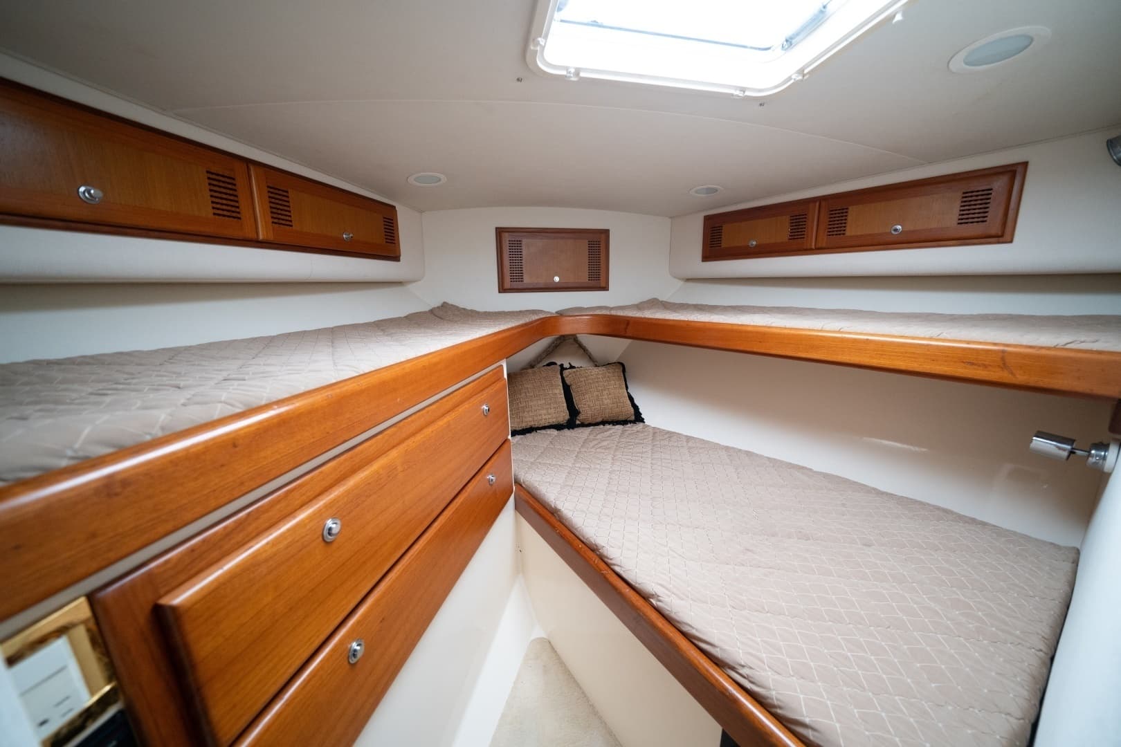 2002 Cabo 43 Convertible