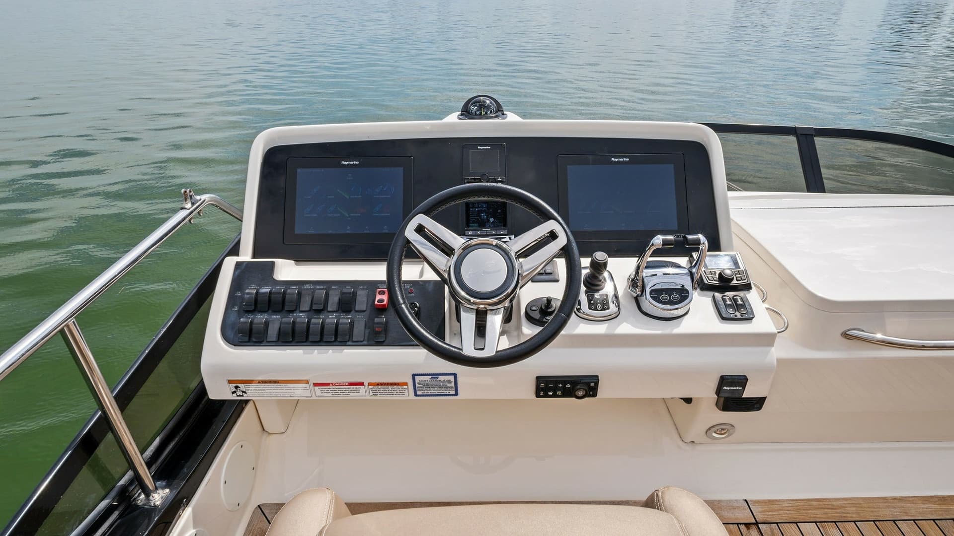 Flybridge Helm Station