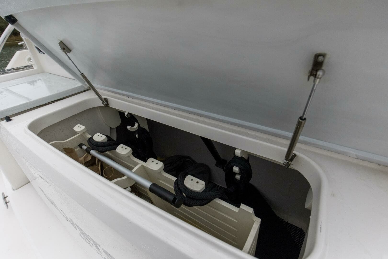 2019 Tiara Yachts C49 Coupe Swim Platform (1)