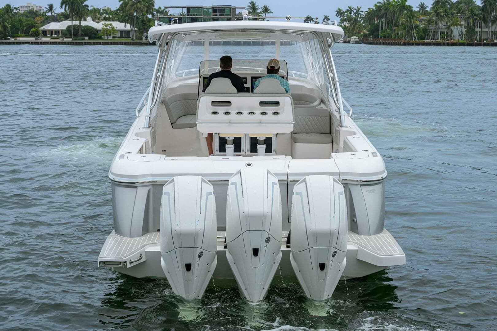 Intrepid 41 - Aft Profile
