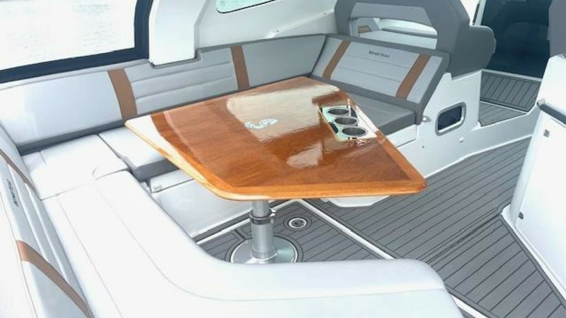 2022 Beneteau 32 Gran Turismo - FORTUNA