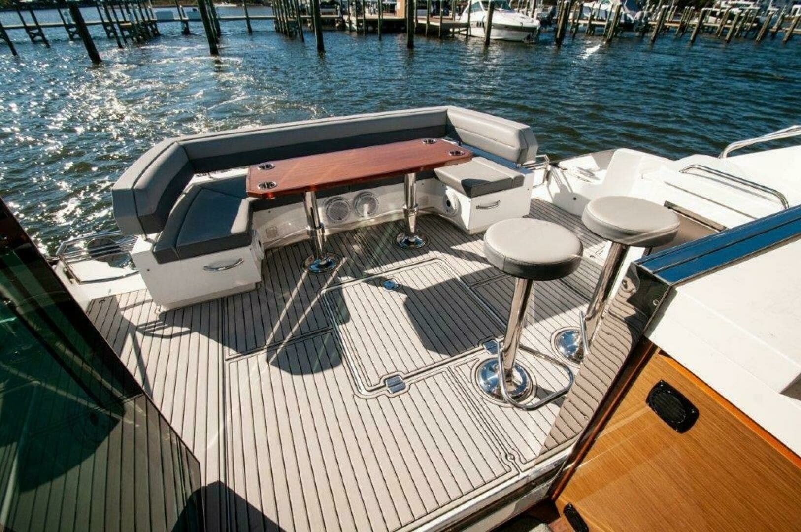 2020 Cruisers Yachts- HARPER BELL- Cockpit