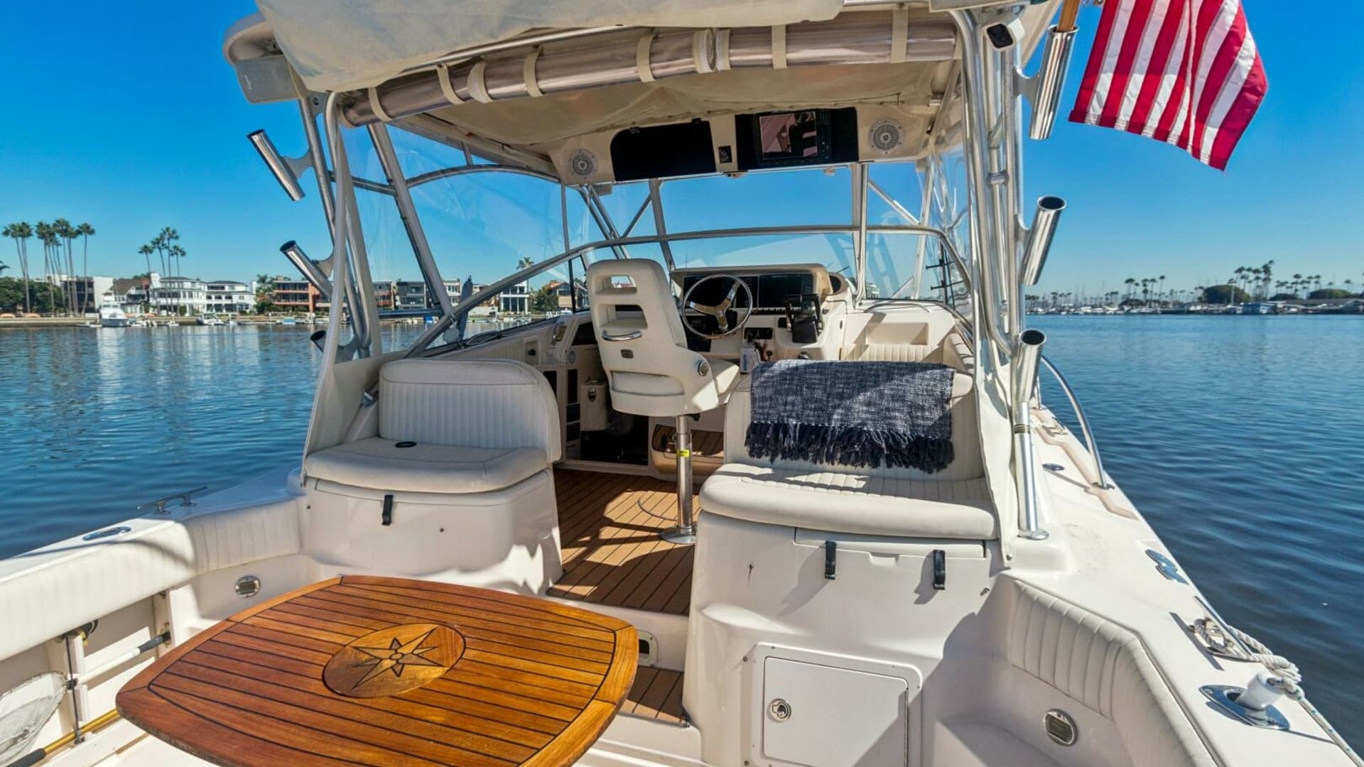 2006 Grady-White 330 Express - "POLE POSITION":Spacious Cockpit with Helm View