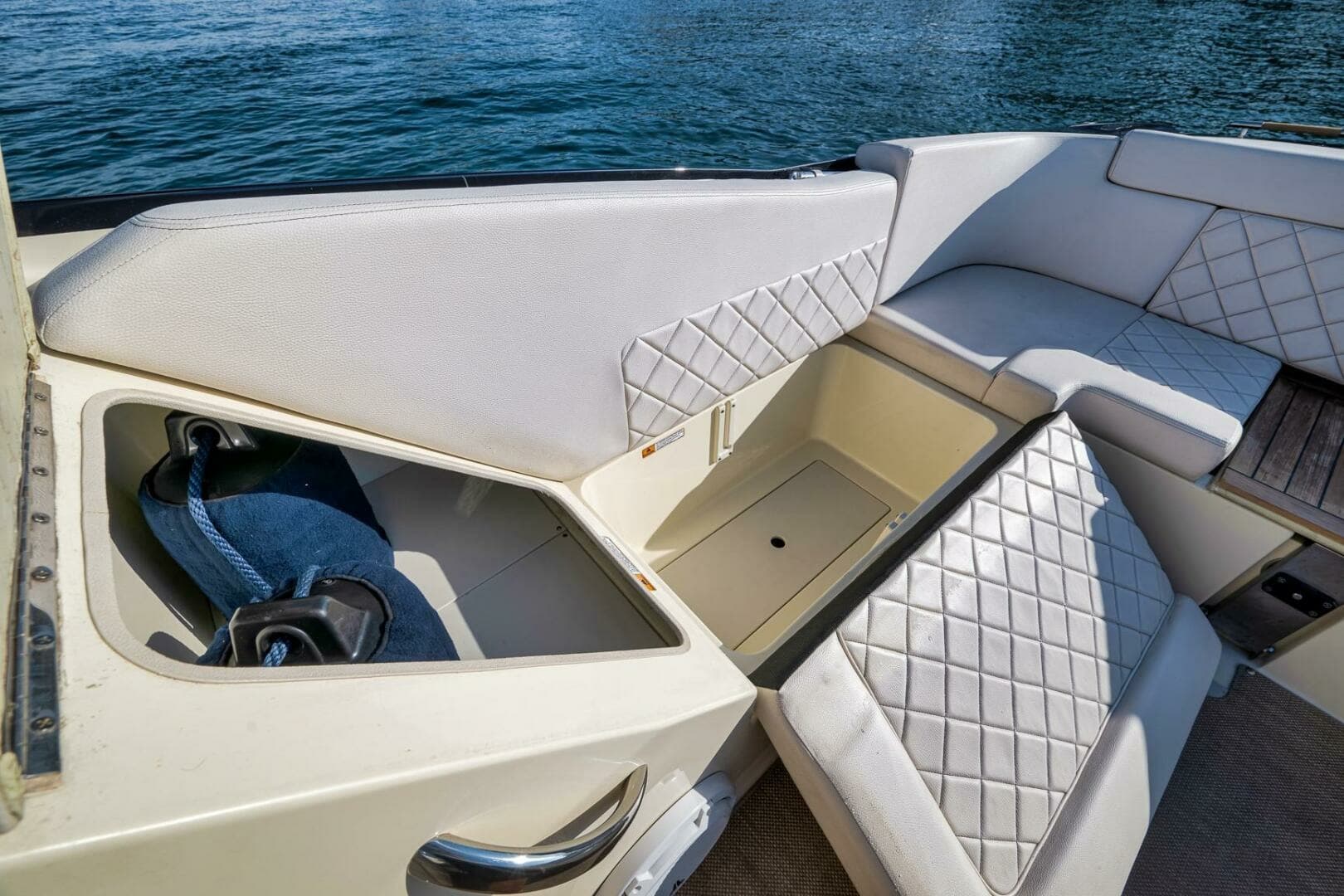 Chris-Craft 34 - 2LW - Forward Seating and Storage