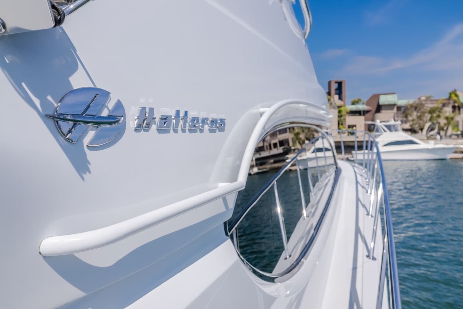 2003 Hatteras 54 Convertible - "BRAINWAVE": Starboard Side Exterior Detail