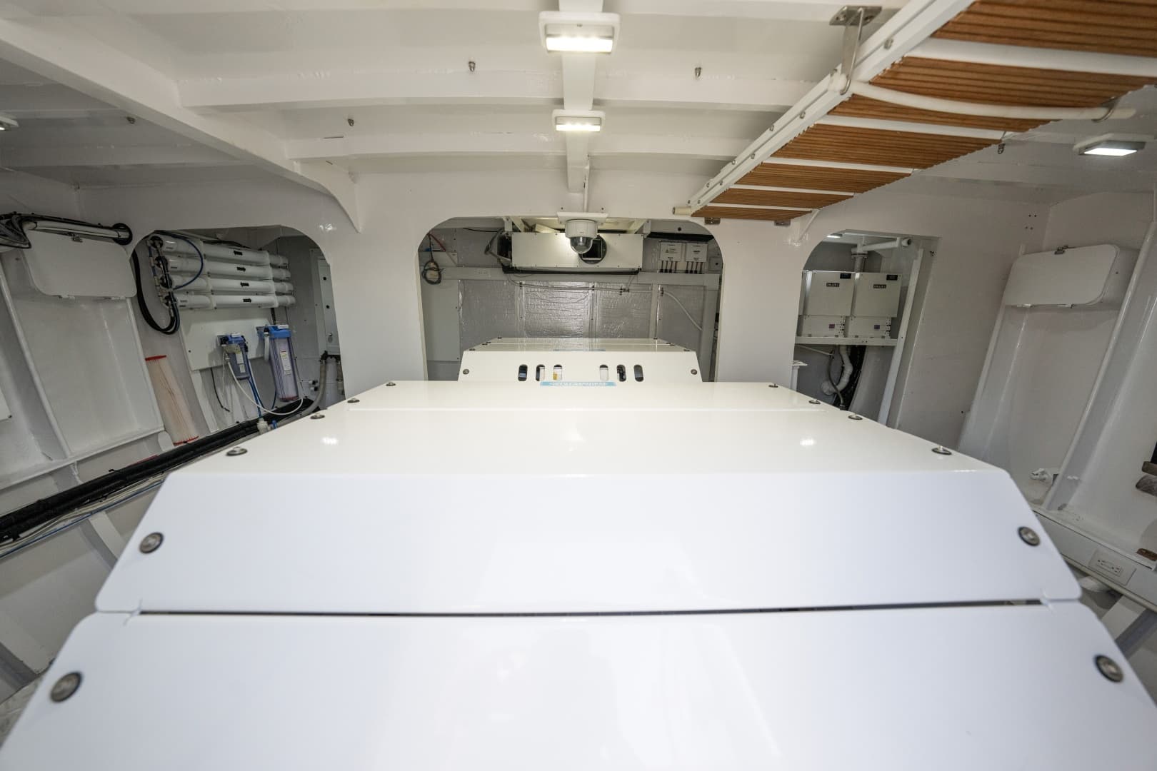 1971 Feadship 101 Engine Room