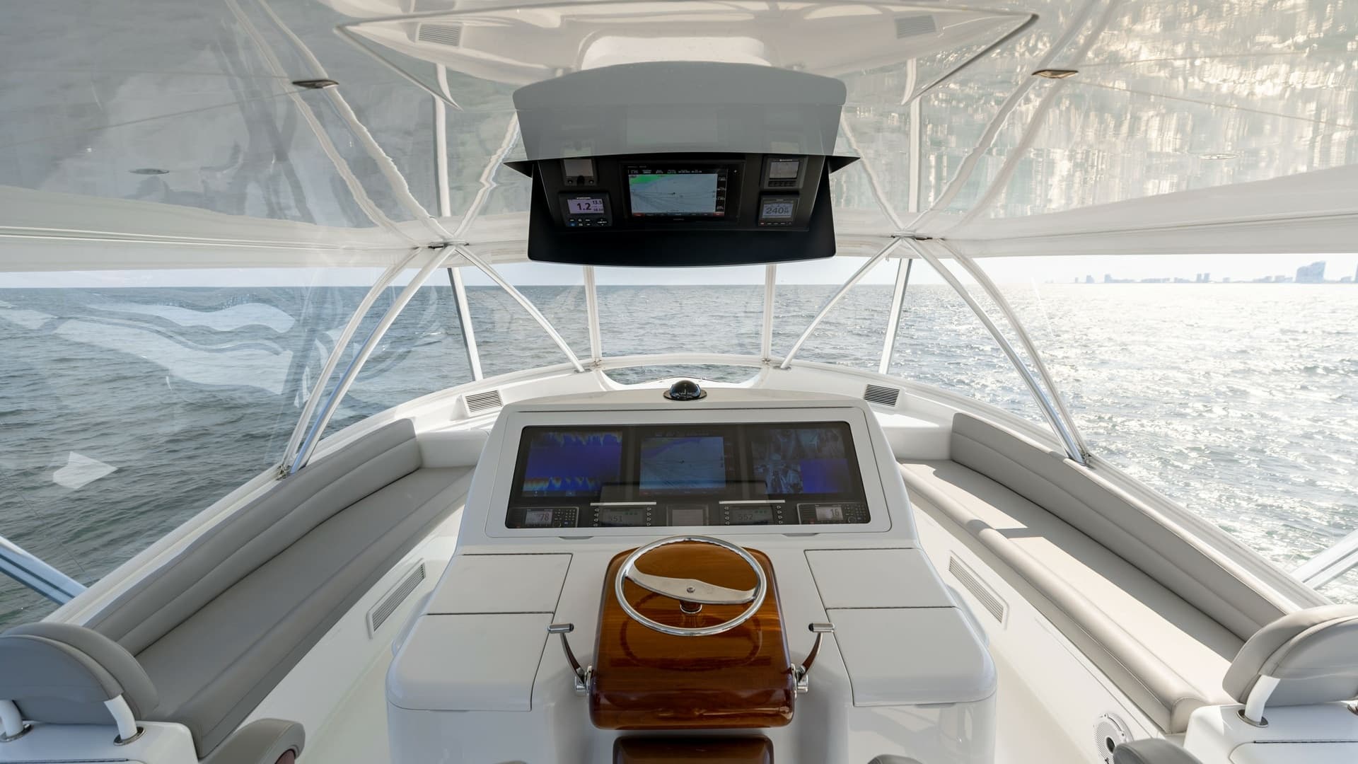 Flybridge Helm Station with Seating