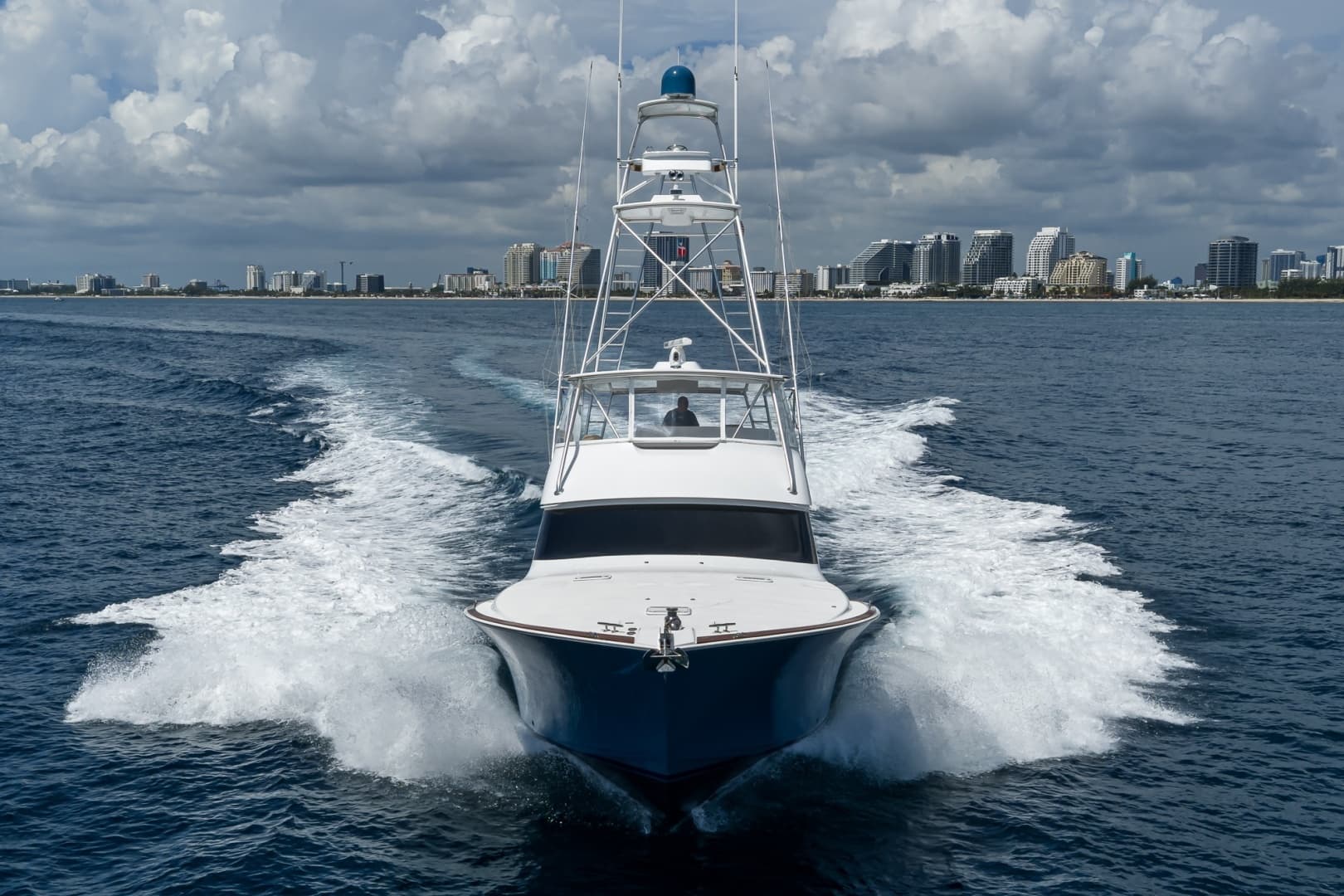 2002 Viking 61 Convertible