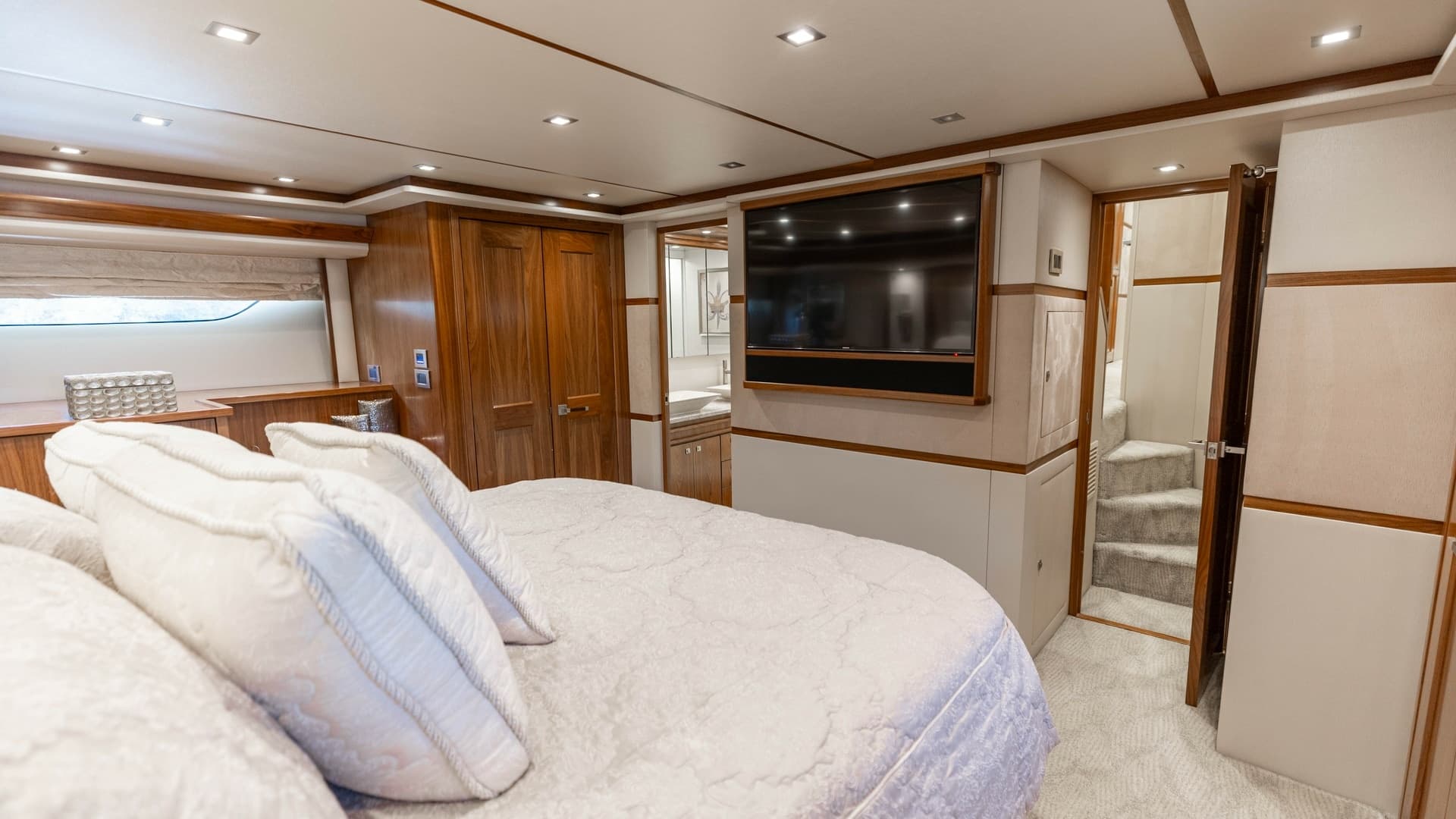 Master Stateroom with Ensuite Access