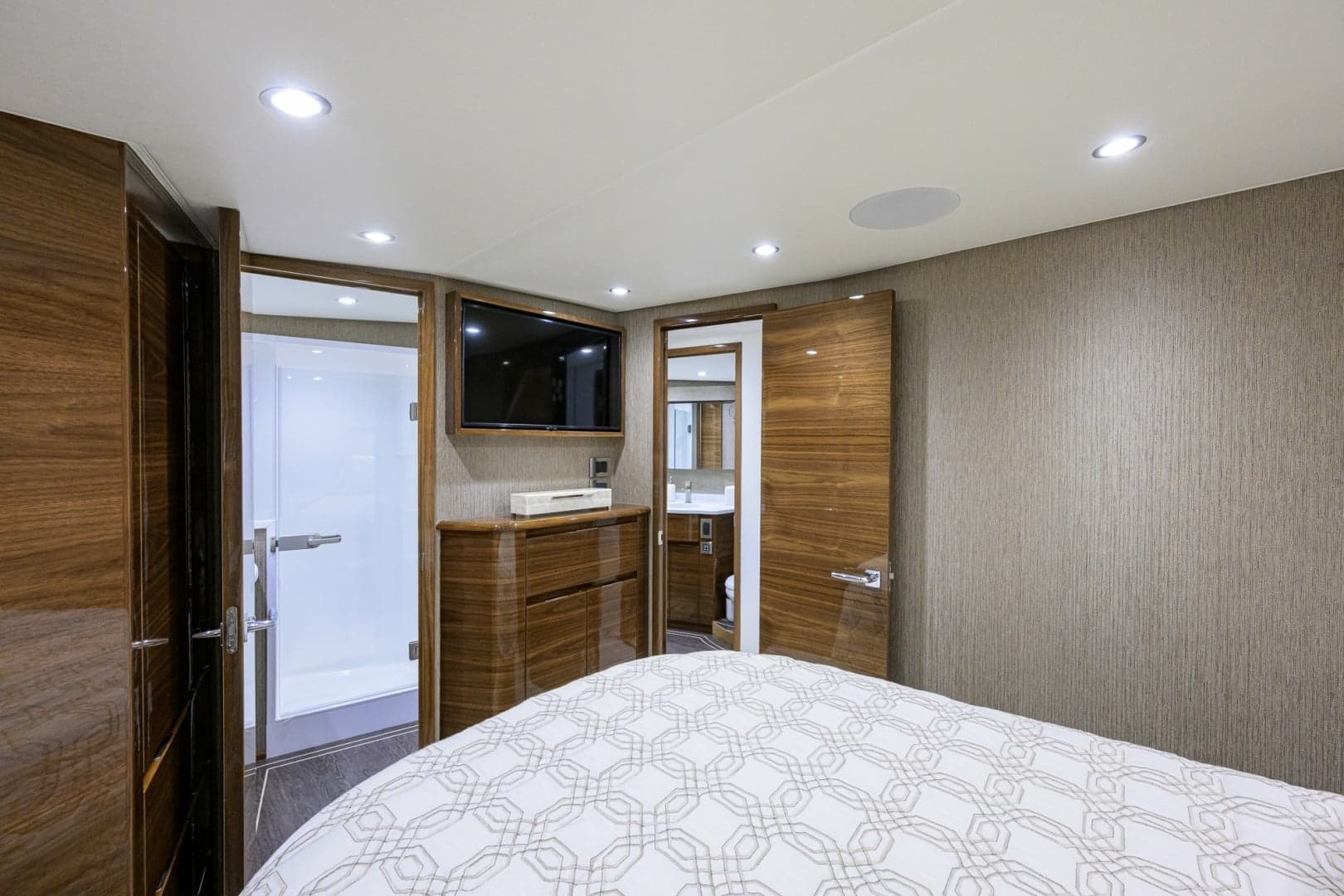 Viking 54 - Dog House - Master Stateroom