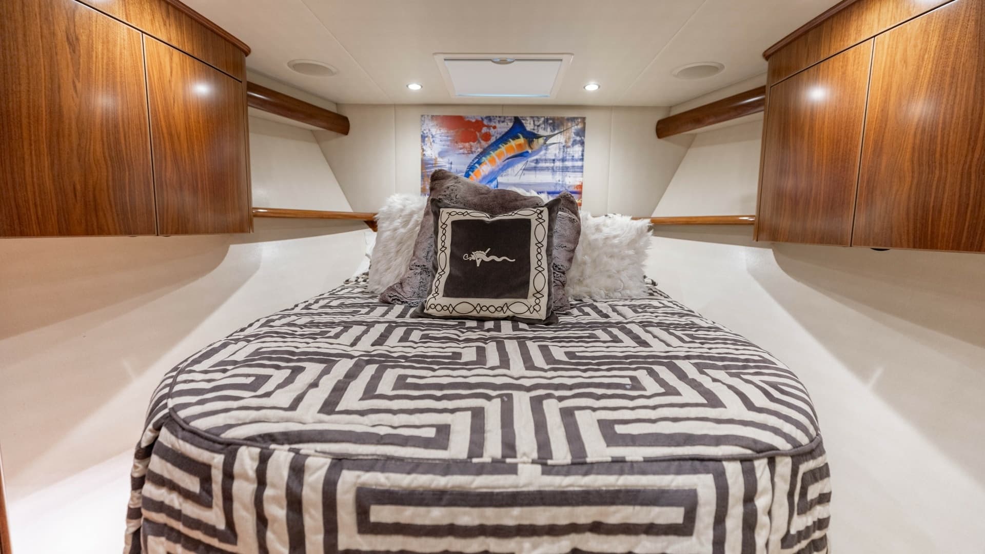 Luxurious Forward Stateroom