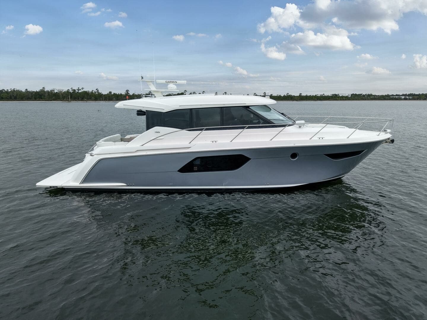 2019 Tiara Yachts C49 Coupe Exterior Profiles (4)