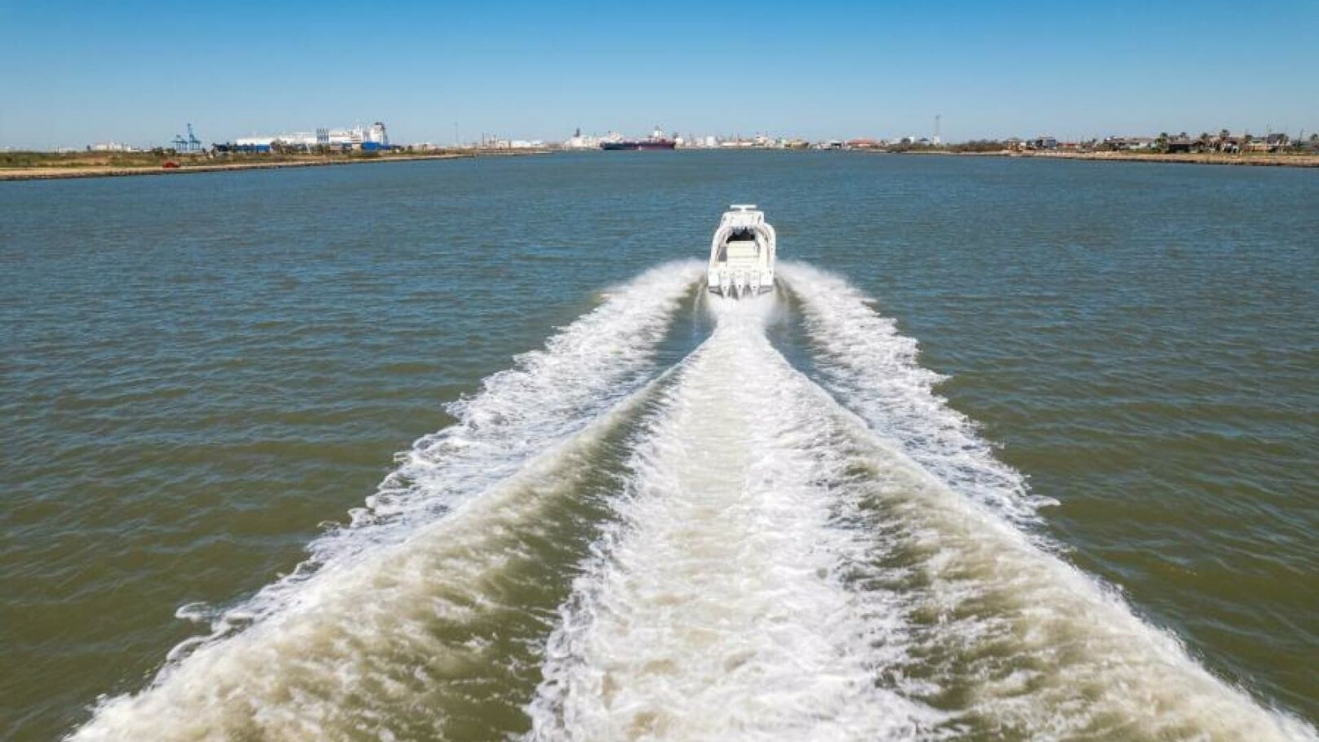 2019 Invincible 39 Open