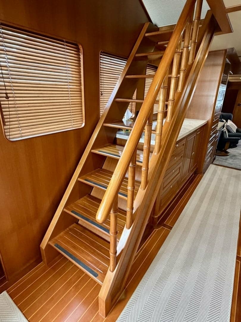 Alaskan 70 OHANA - Interior