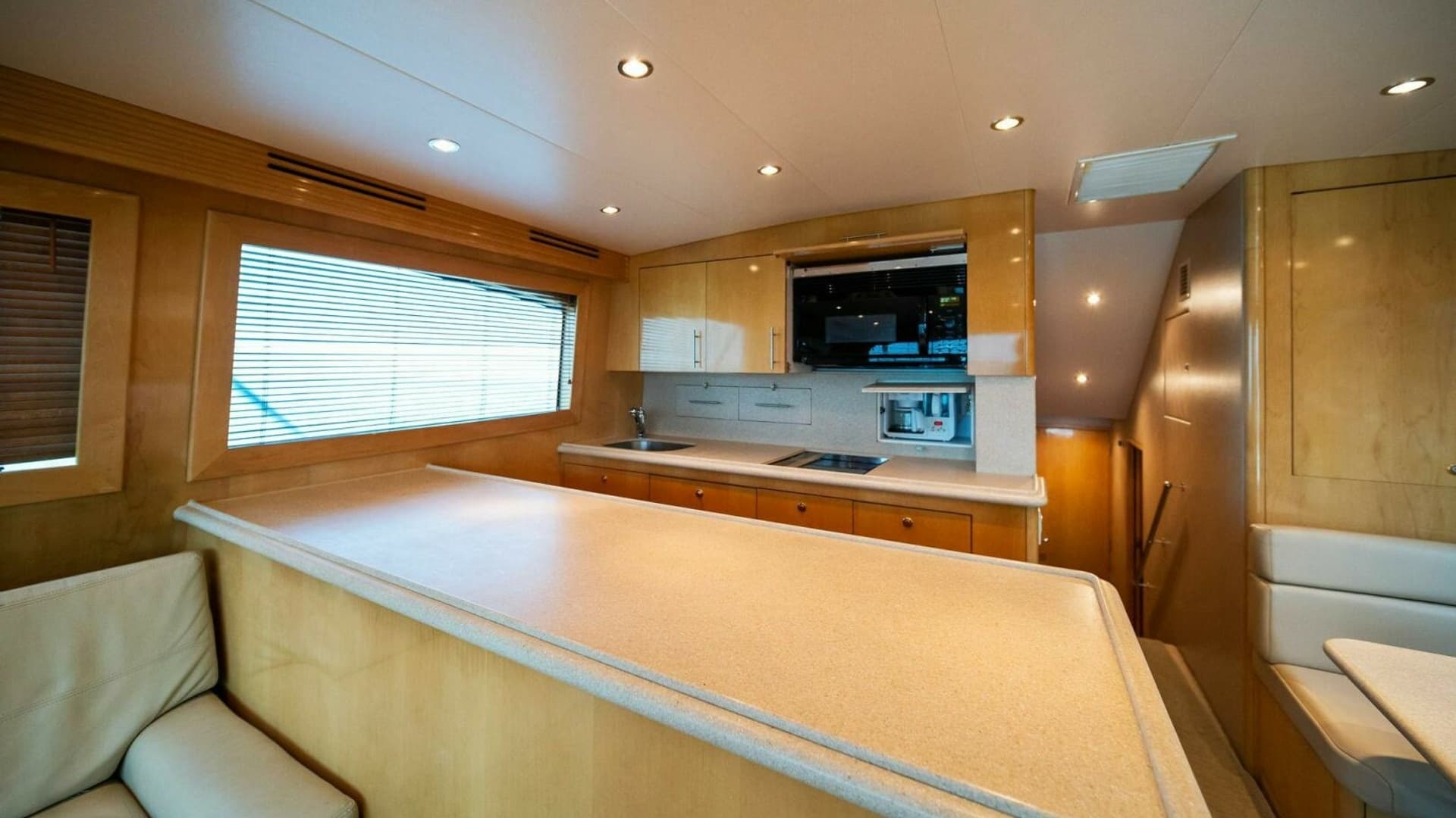 2003 Hatteras 54 Convertible - Big Boyd