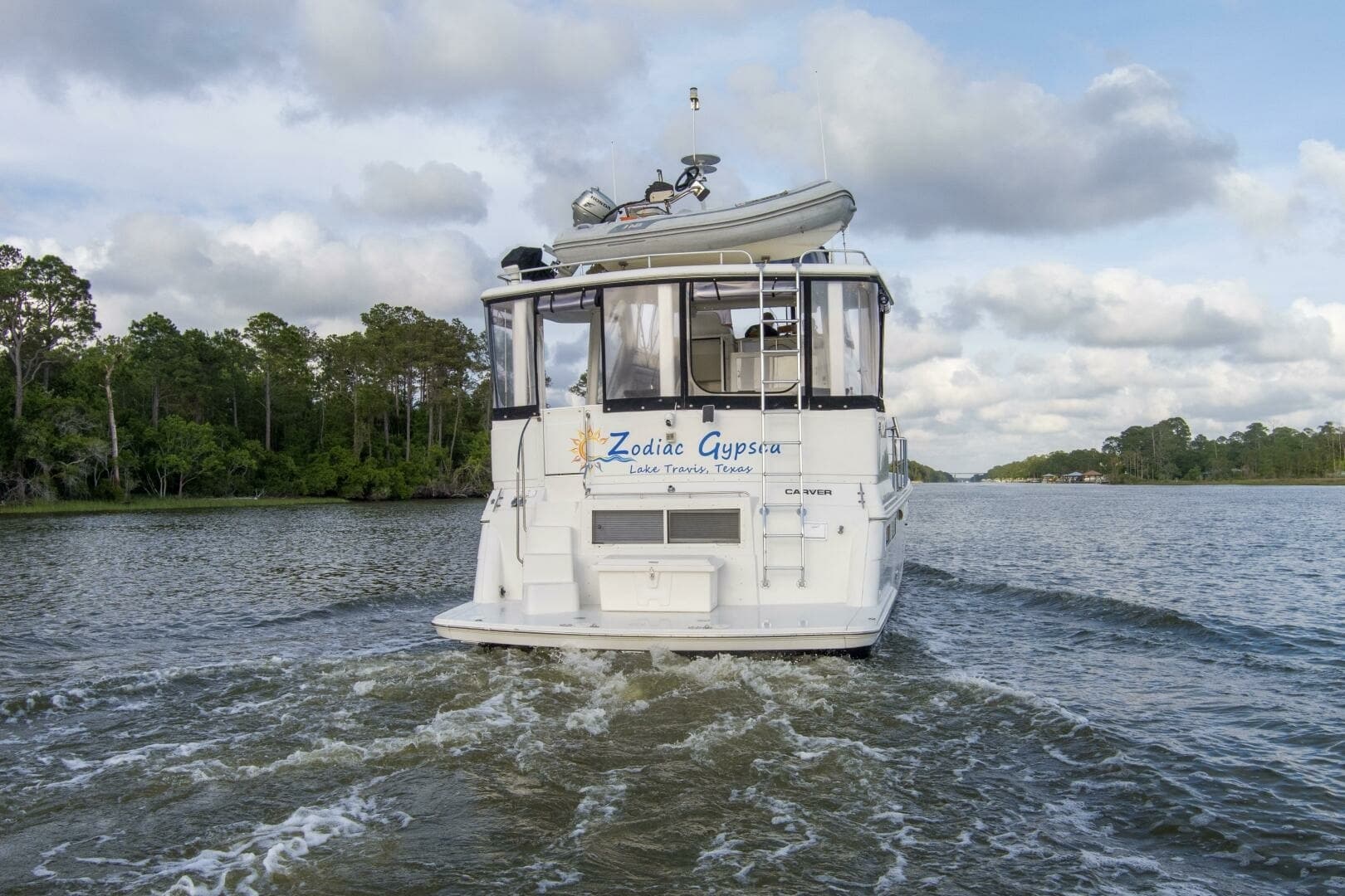 1997 44 Carver 445 Zodiac Gypsea Stern
