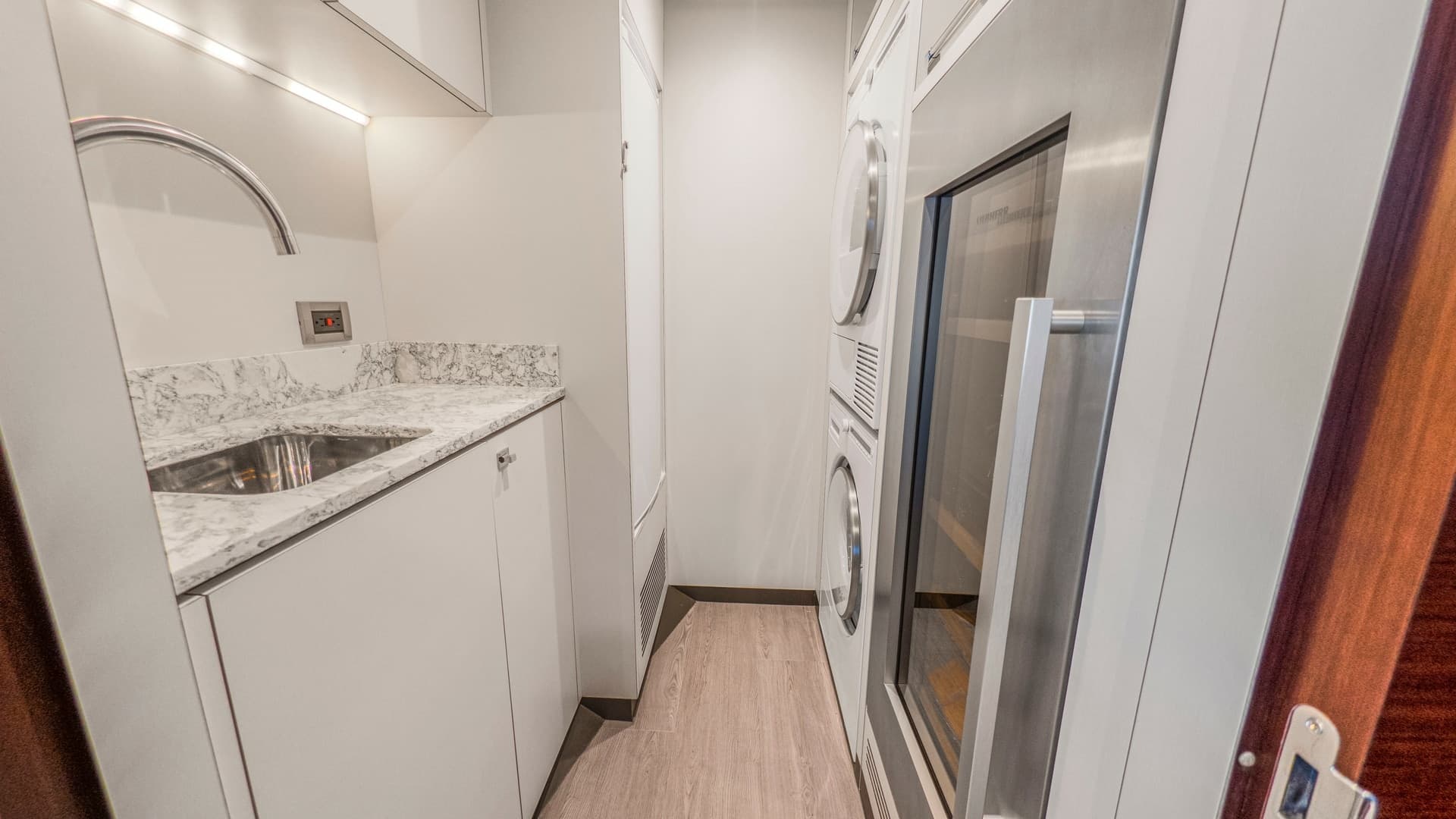 Utility area with Laundry Appliances