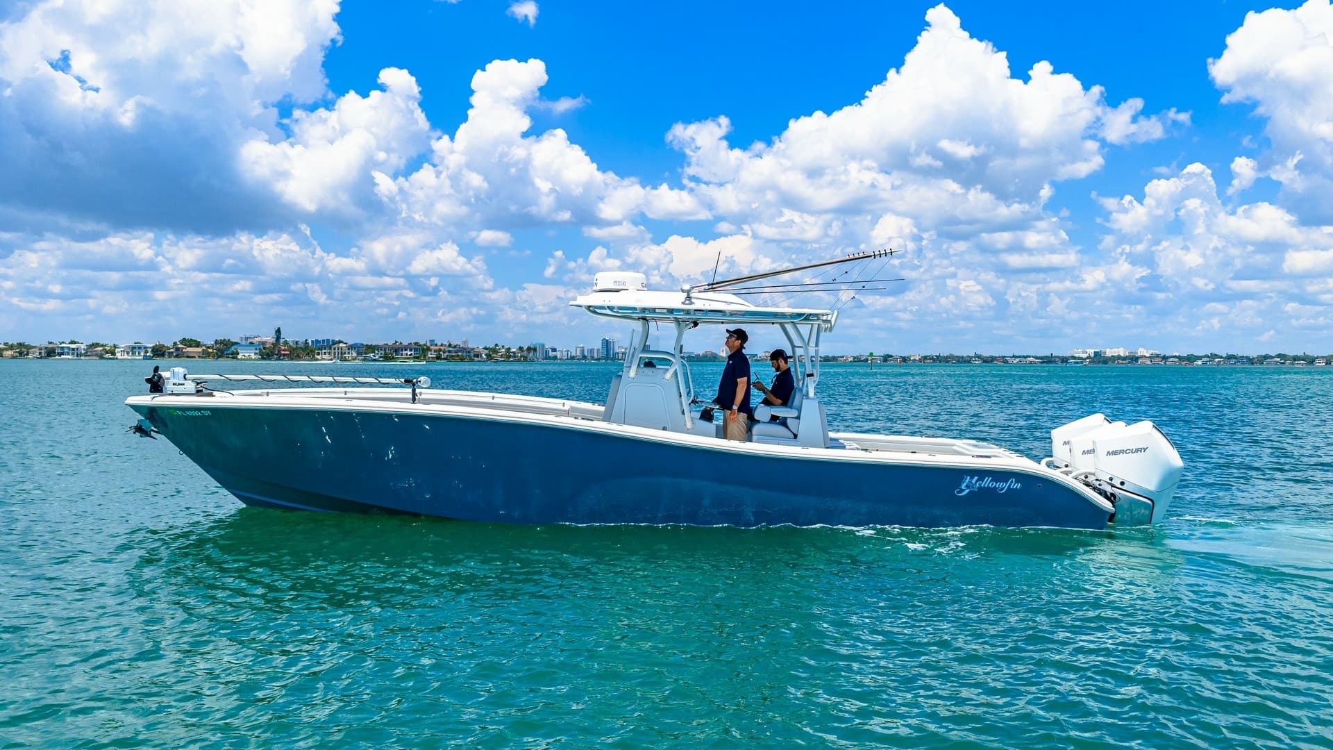 Side View of 2021 Yellowfin 36 Offshore
