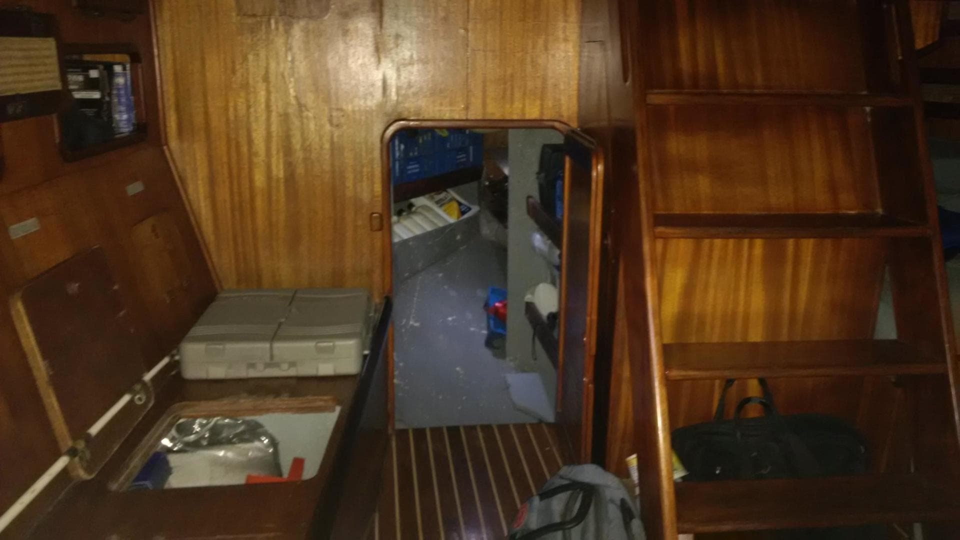 1980 Corbin 39 Aft Cockpit Cutter