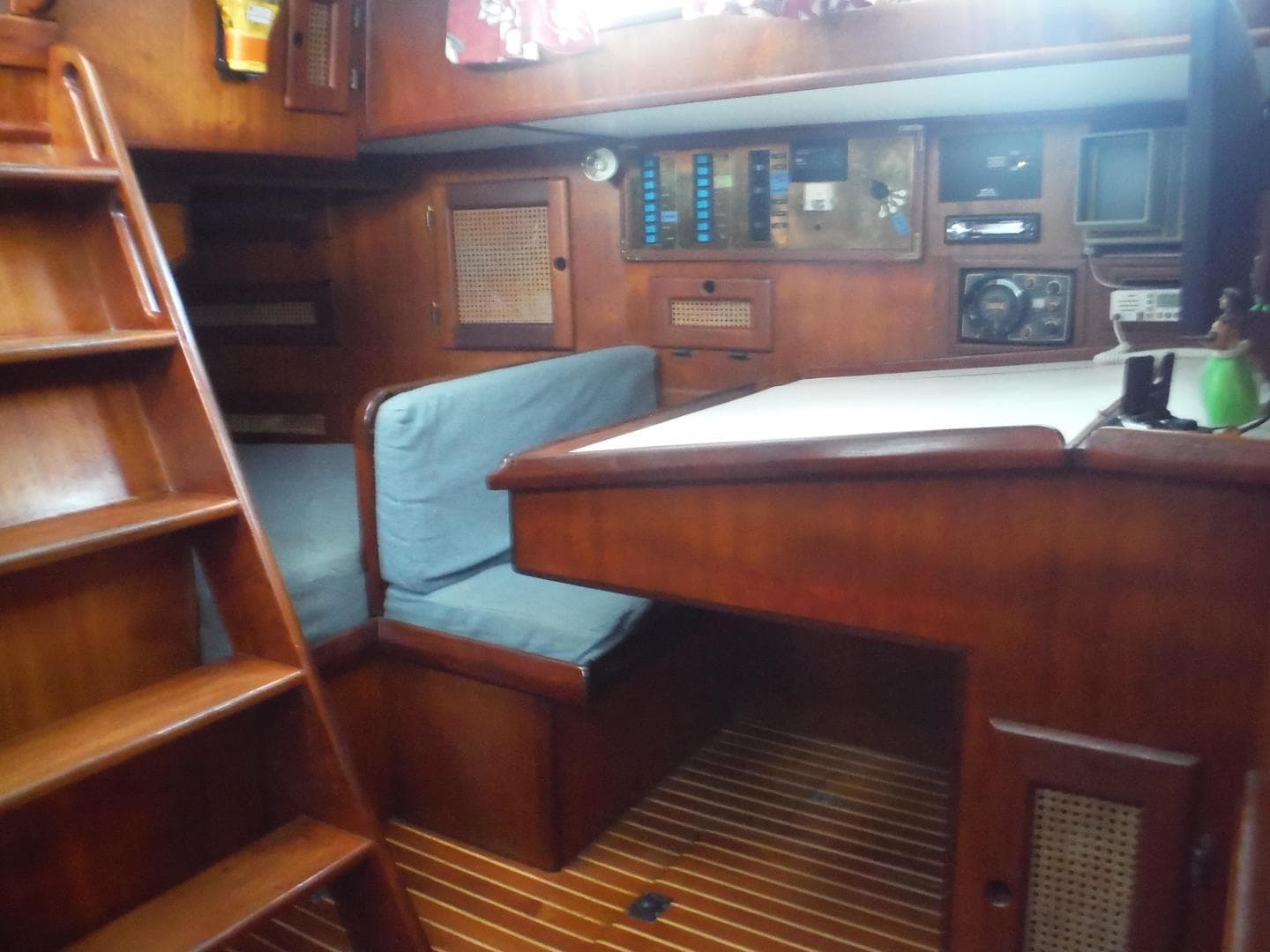 1980 Corbin 39 Aft Cockpit Cutter