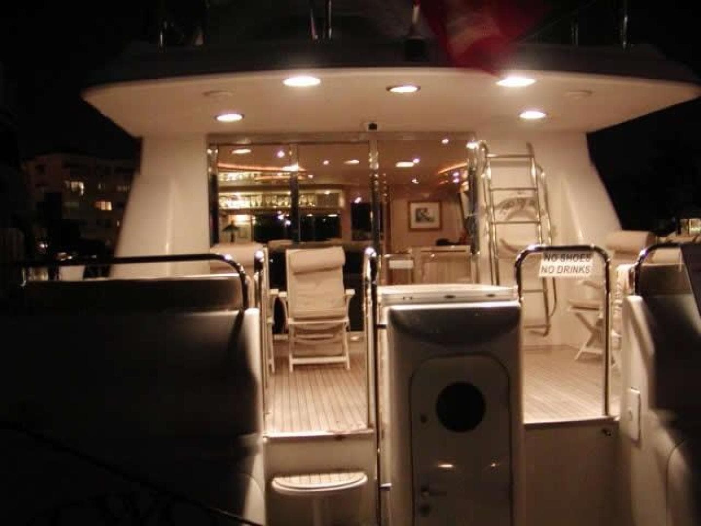 1996 Lazzara Yachts GRAND SALON