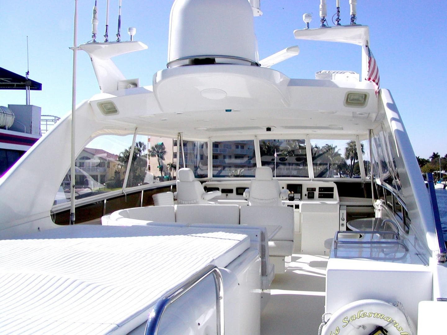 1996 Lazzara Yachts GRAND SALON