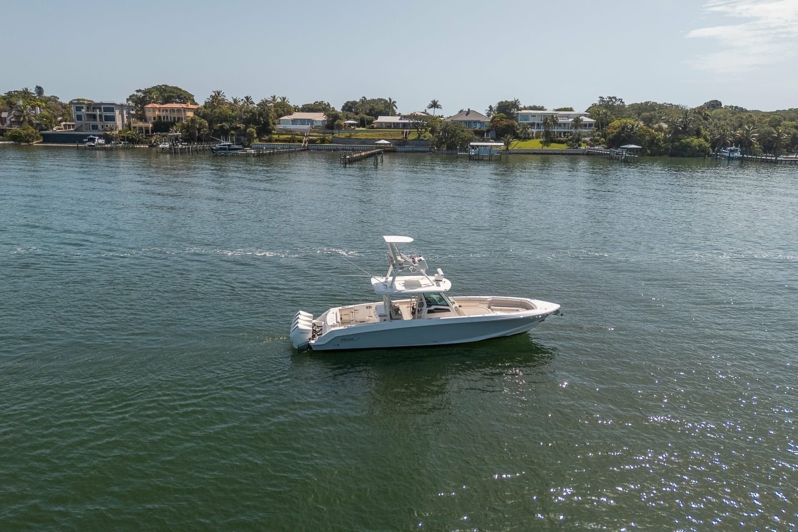 Boston Whaler 380 Outrage - Worth the Tiempo