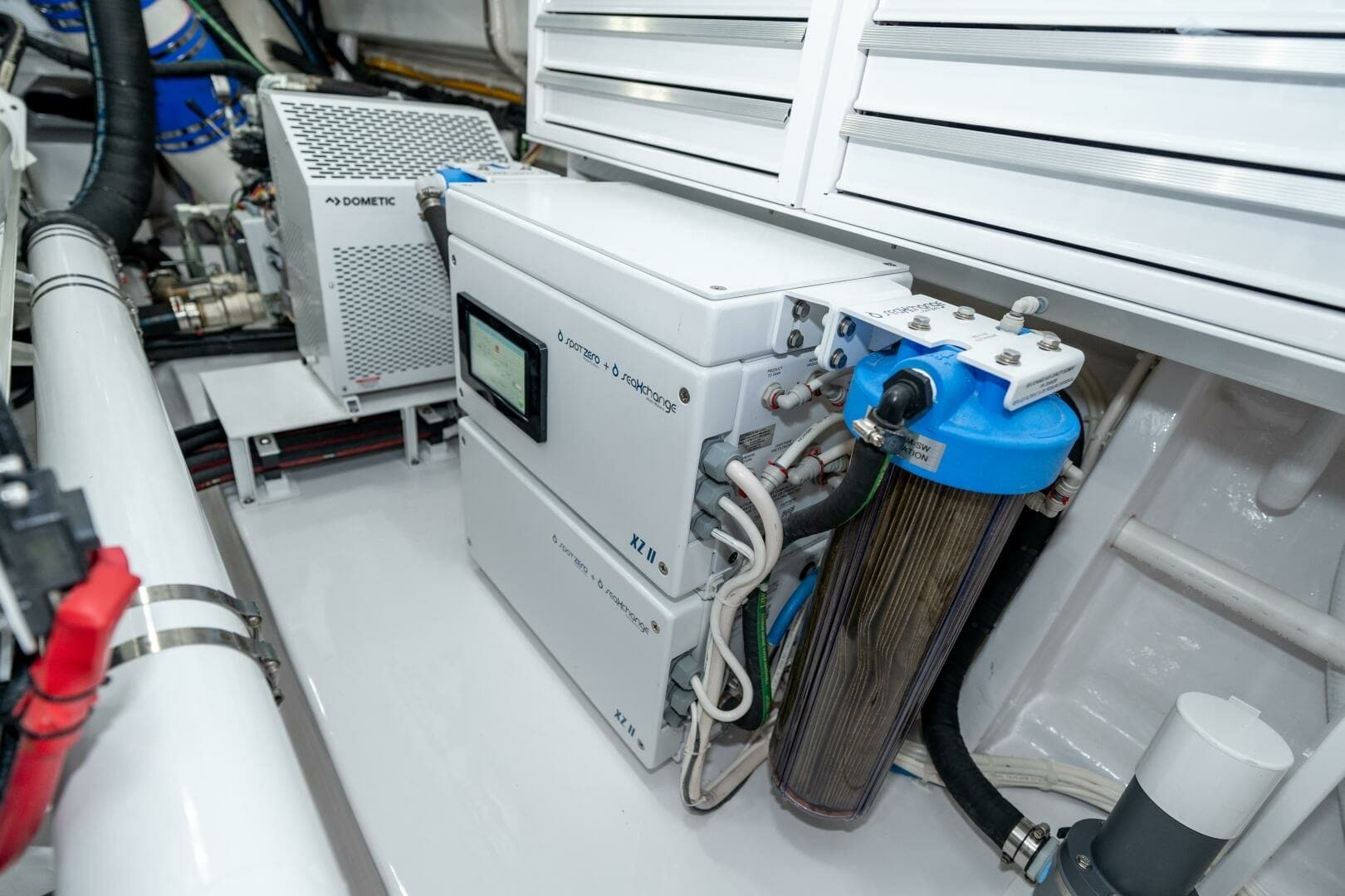 2025 Viking 90C "Zatara" - Engine Room