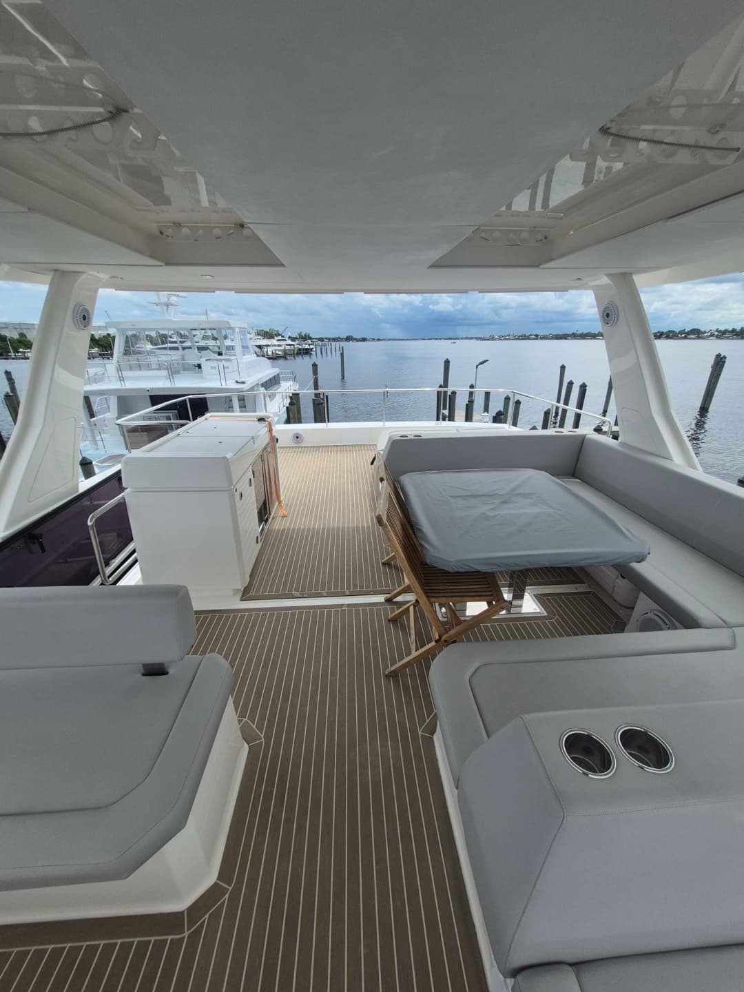 2023 Leopard 53 Powercat