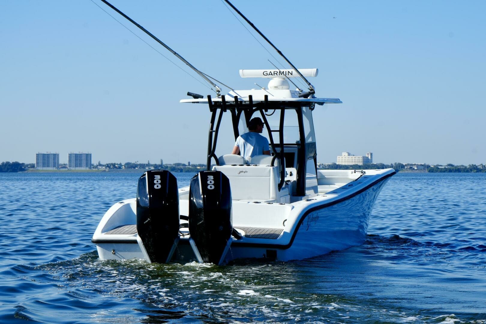 Yellowfin 32 Luhn 32- Profile