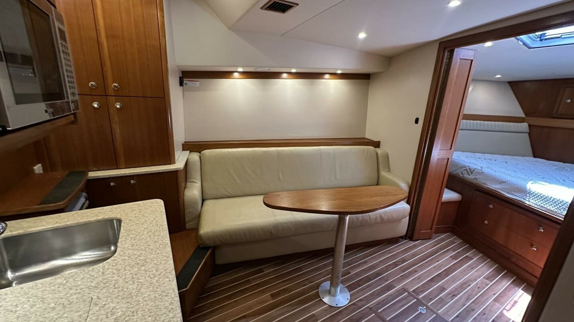 2007 Albemarle 360 Express - "SQUID INC"