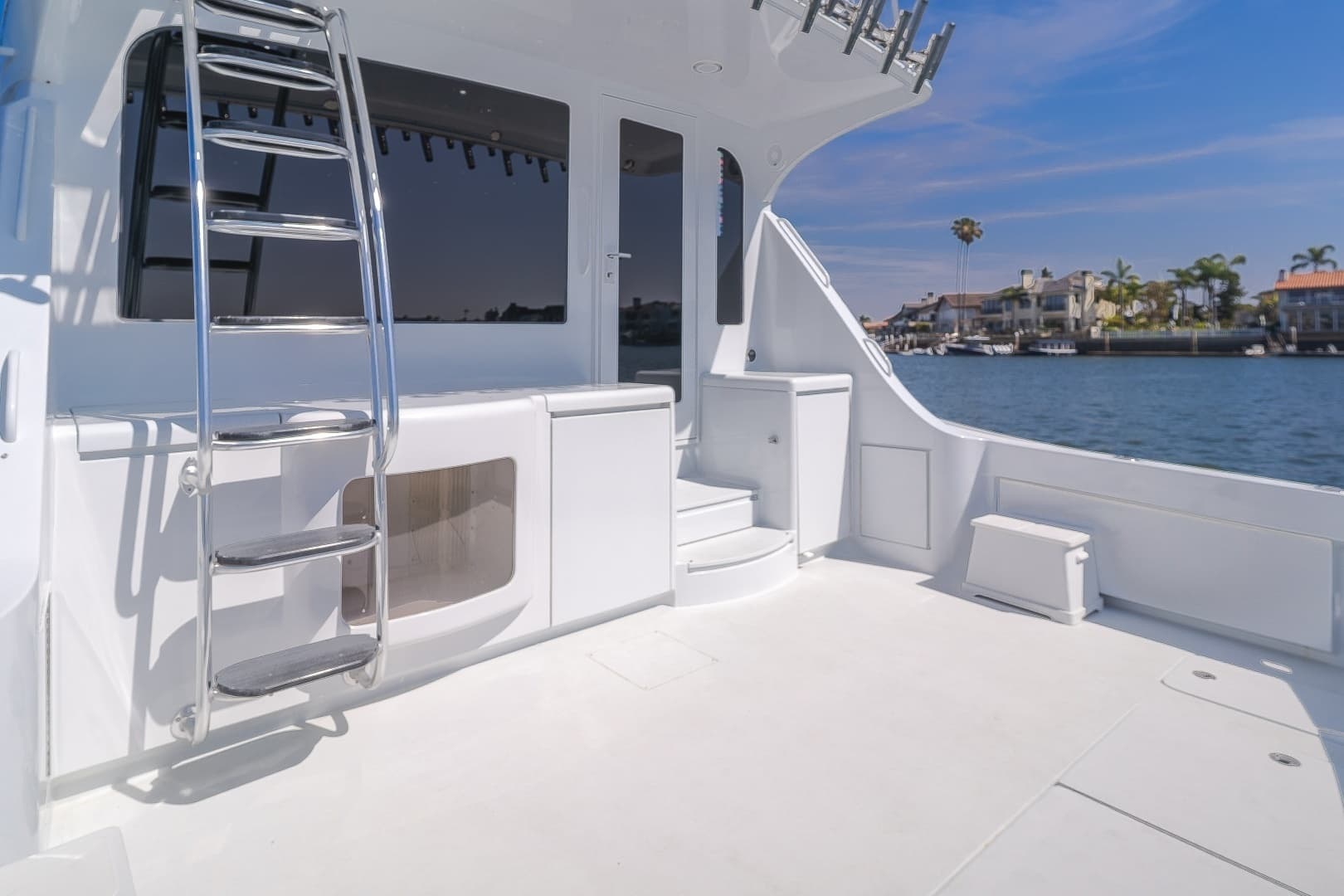 2003 Hatteras 54 Convertible "Brainwave"