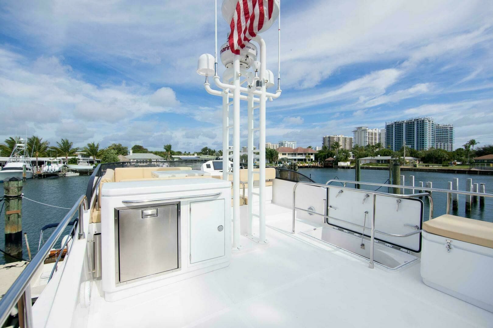 2019 Sundeck Yachts 580 Sport