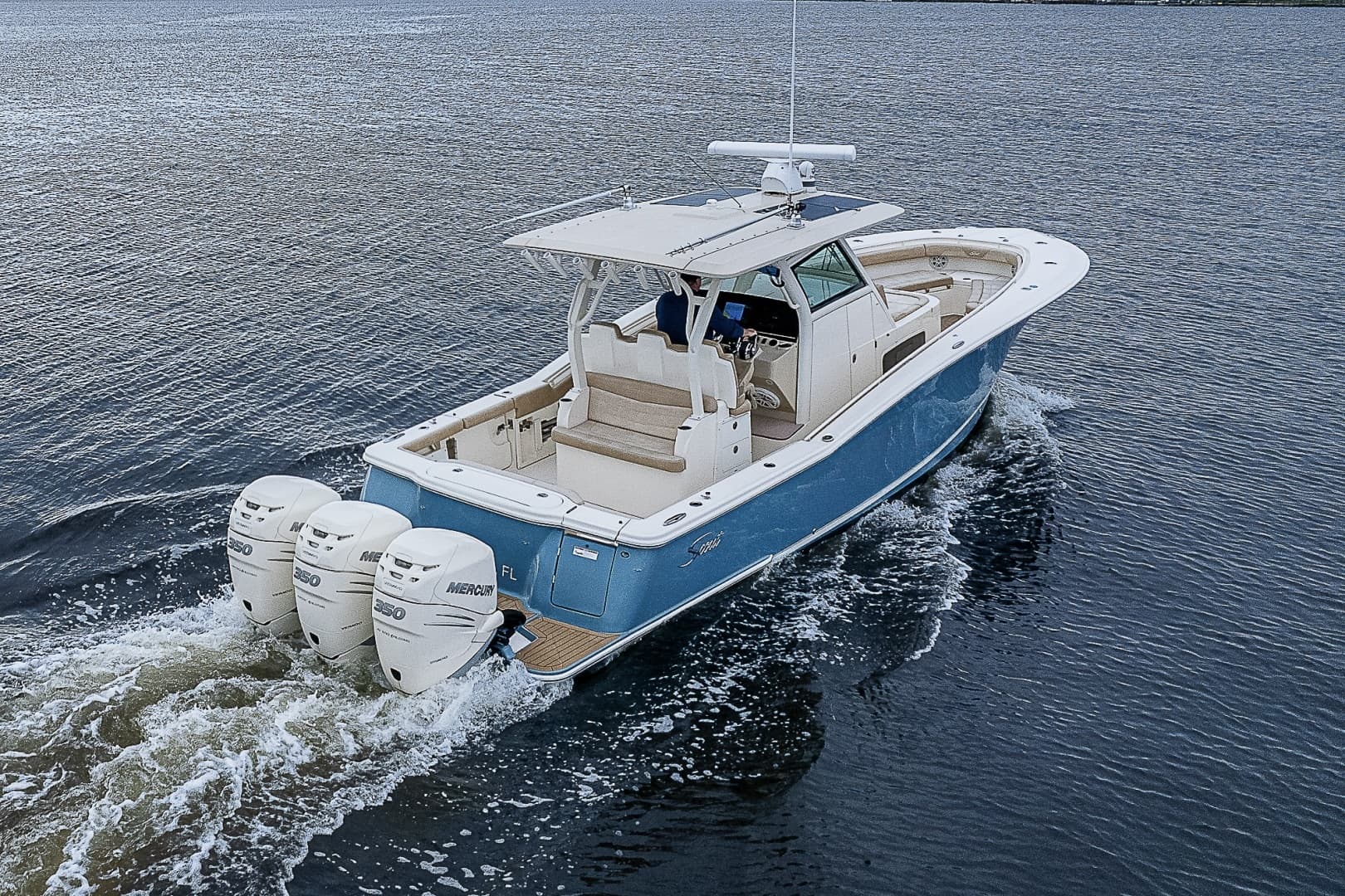 Scout 35 - WOLVERINE - Exterior Profile