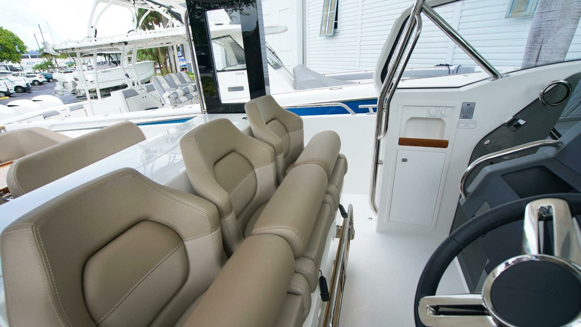 Nimbus Tender 11 - Helm