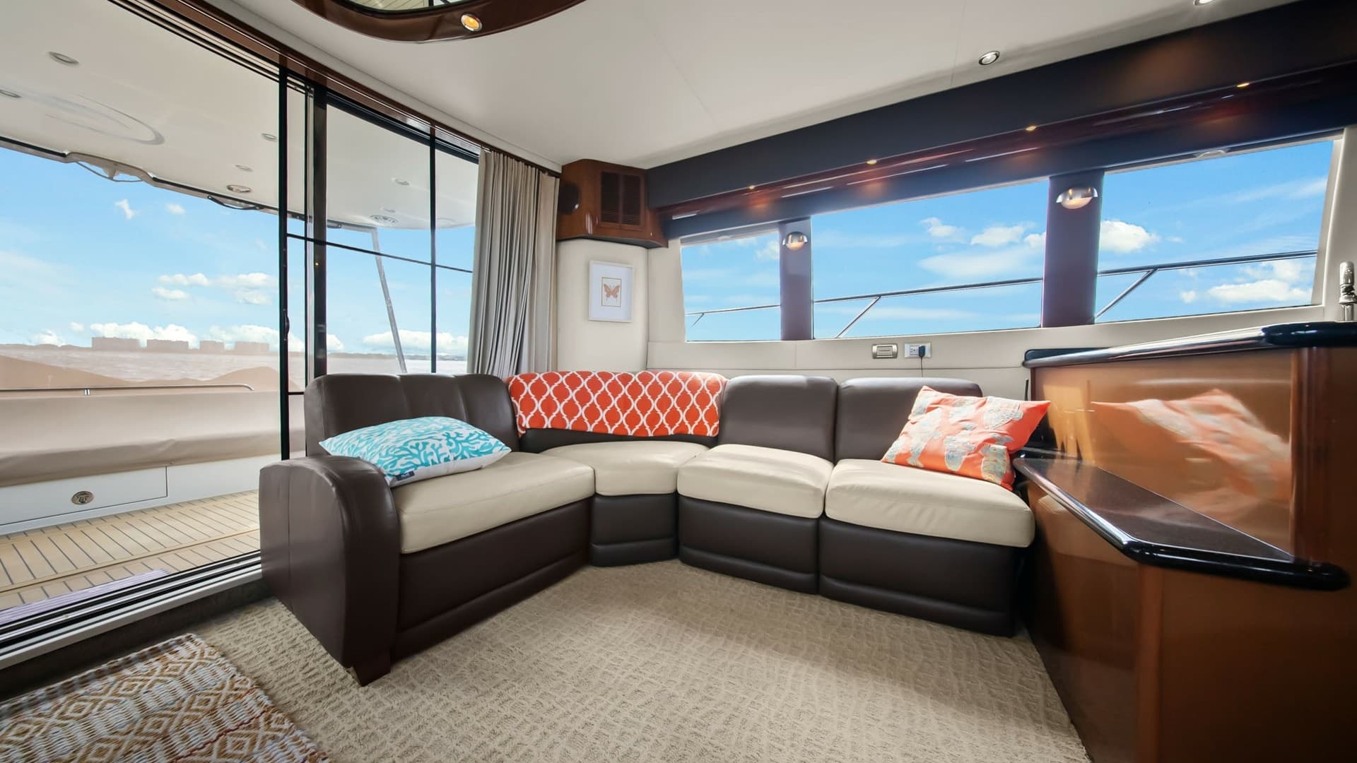 2008 Carver 56 Voyager