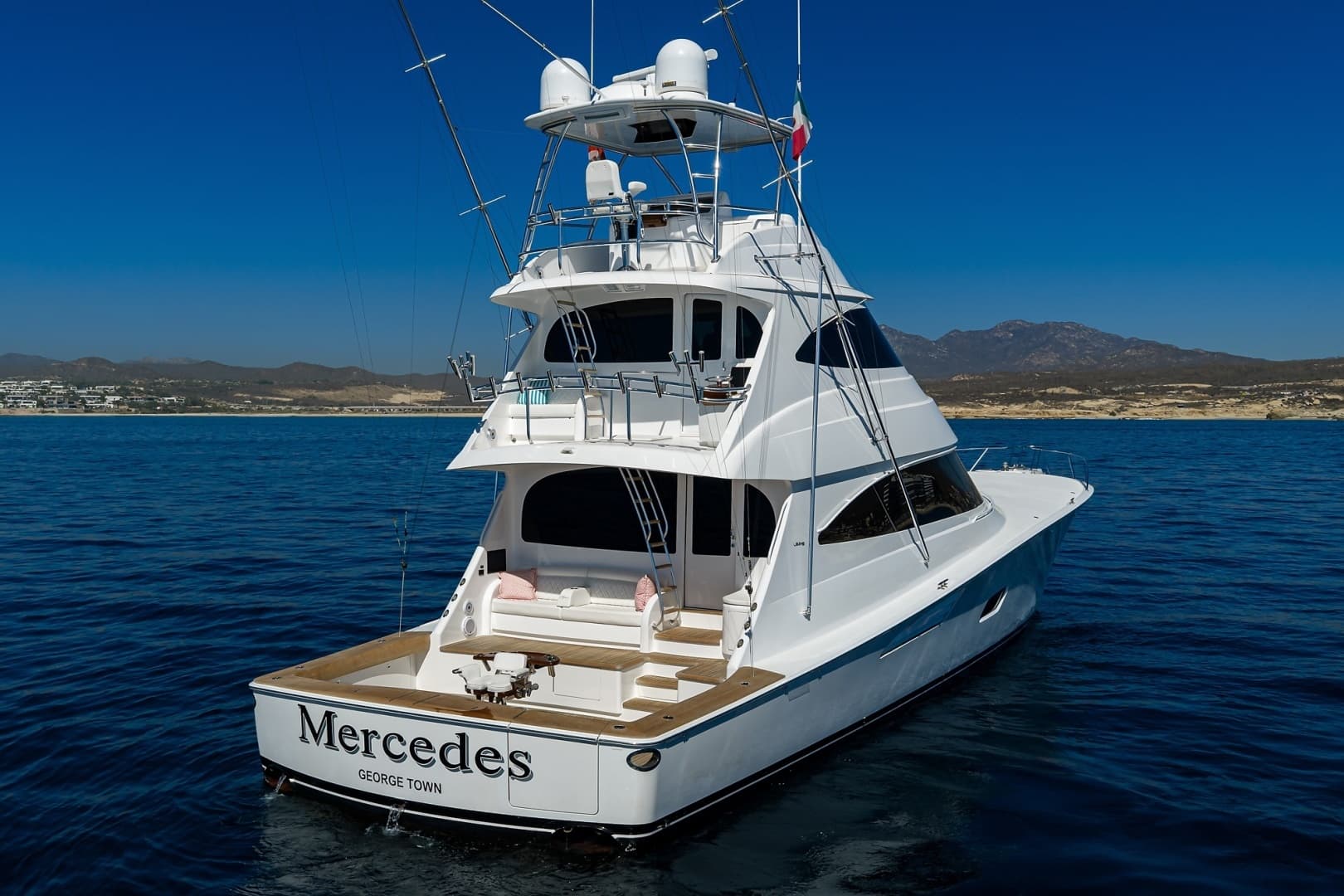 Viking 80 MERCEDES - Starboard Aft Profile