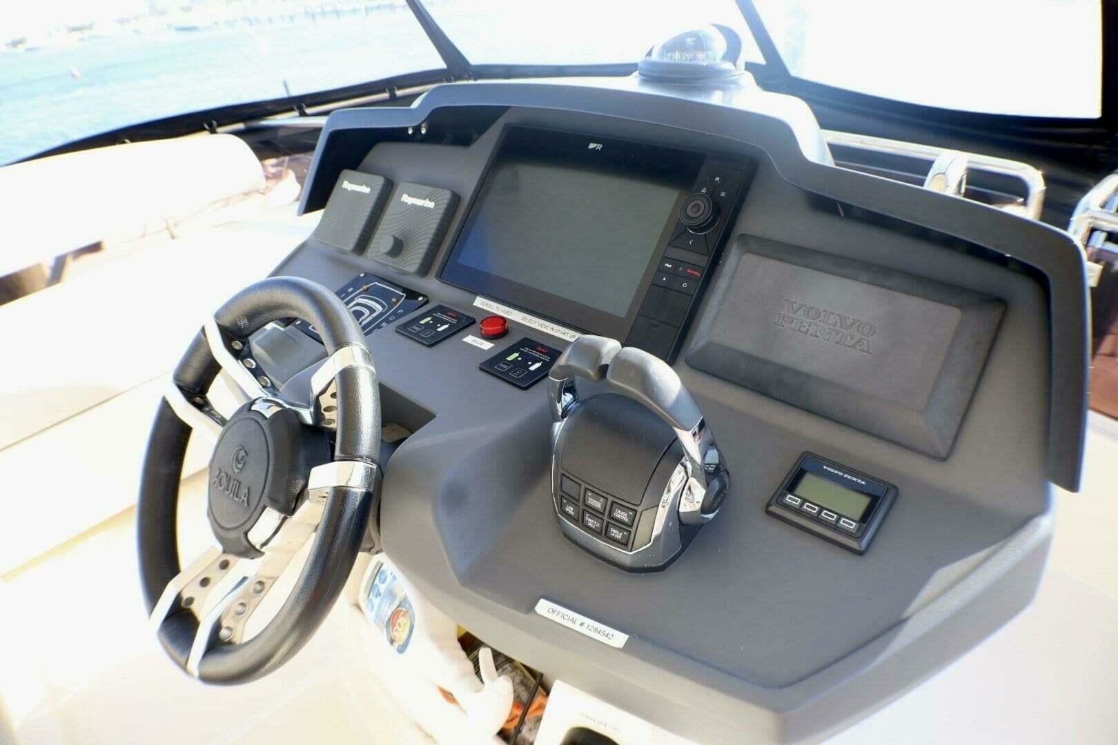 2018 Aquila 44 Catamaran- Flybridge