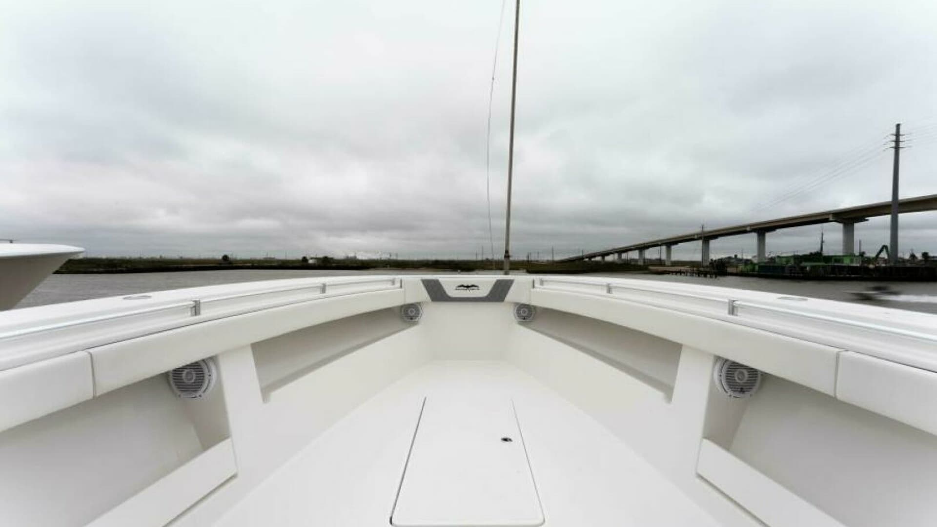 2019 Invincible 39 Open