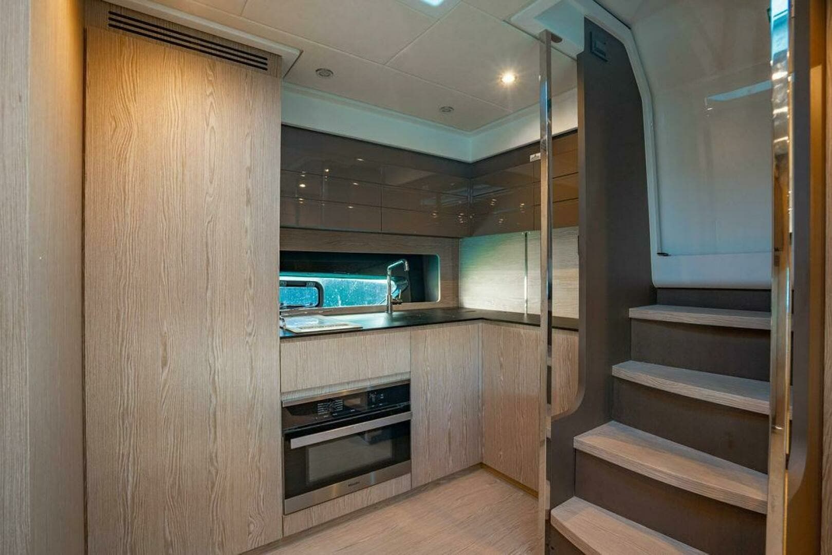 Azimut Atlantis 45 - Relax Josephine - Cabin, Entry